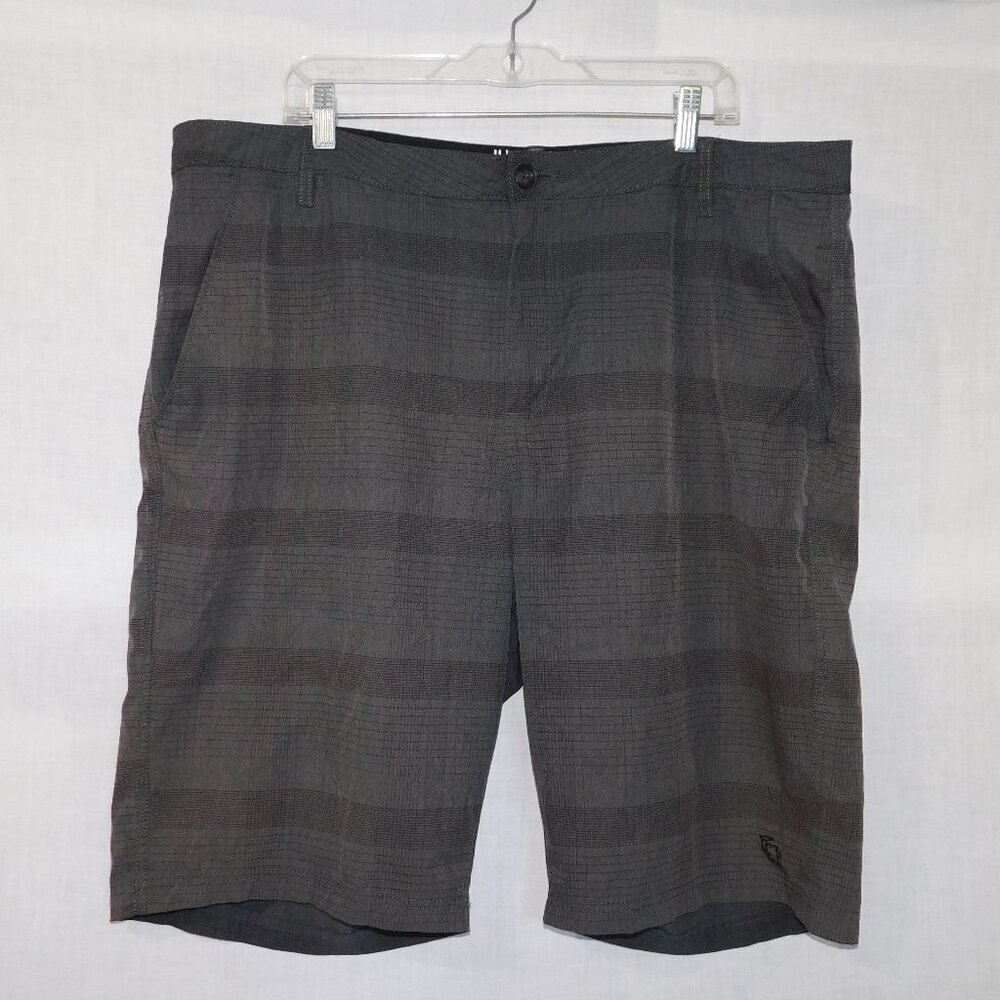 Gotcha Hybrid Gray Black Plaid flat front Shorts quick drying Mens 40